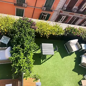 https://dimora-augusteo.hotels-amalfi.com